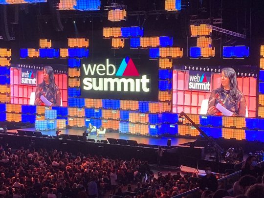 painel do evento Web Summit