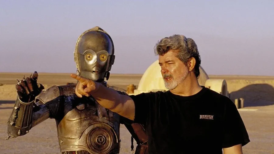 George Lucas apontando